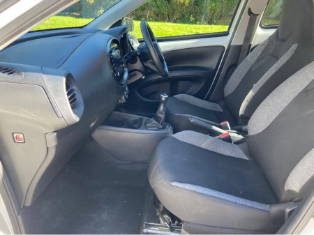 2022 Toyota Aygo - thumbnail 6