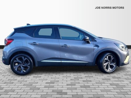 2023 Renault Captur E-TECH ENGINEERED 1.6i HRV AUTO 145HP €27,950 thumbnail
