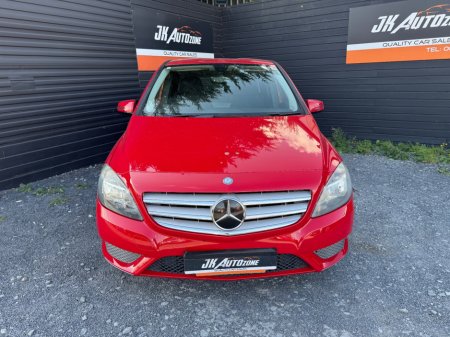 2014 Mercedes-Benz B Class B180 AUTO 5DR €10,895