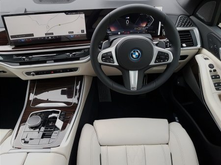 2026 BMW X5 xDrive50e M Sport €122,444 thumbnail