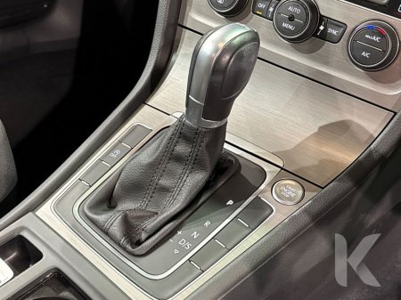 2016 Volkswagen Golf - thumbnail 21