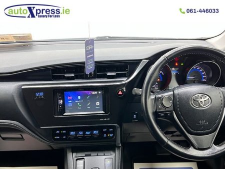 2016 Toyota Auris 1.8 Automatic, Hybrid, Reversing camera €12,895 thumbnail