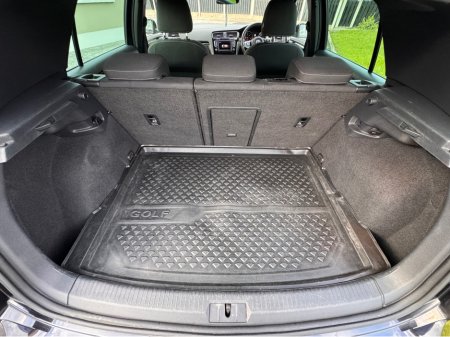 2017 Volkswagen Golf - thumbnail 10