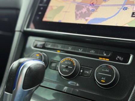 2019 Volkswagen Golf e-GOLF €10,990 thumbnail