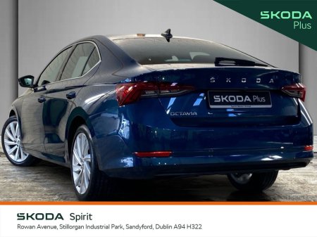 2023 Skoda Octavia - thumbnail 3