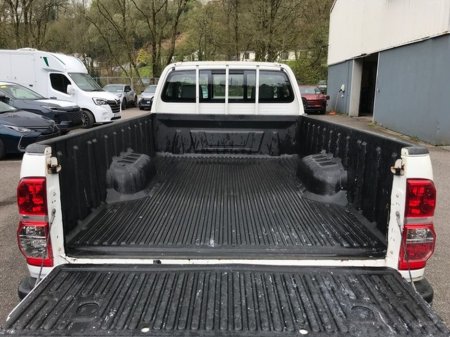 2015 Toyota Hilux - thumbnail 10