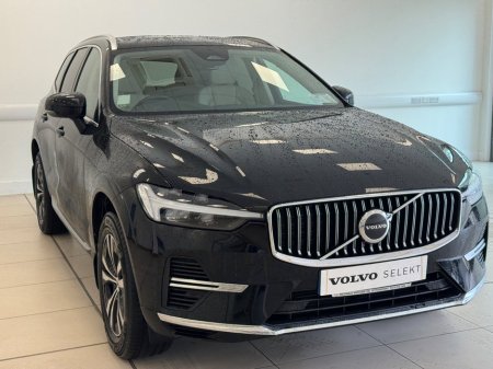2023 Volvo XC60 T6 Recharge PHEV 350hp AT8 Core