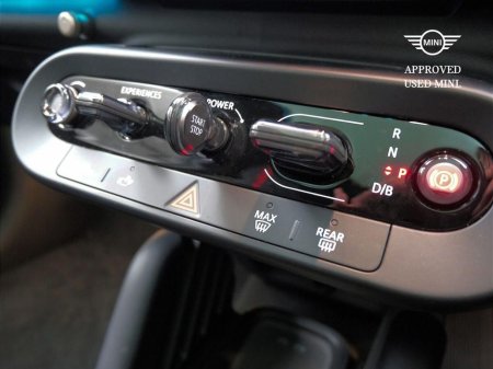 2025 MINI Hatch Cooper E €38,900 thumbnail