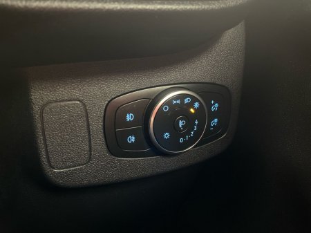 2022 Ford Puma 1.0L Titanium with Winter Pack €20,995 thumbnail