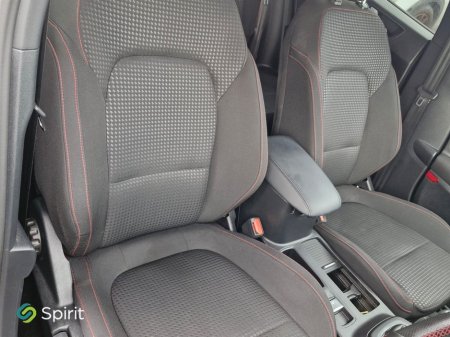 2024 Ford Focus 1.0L EcoBoost 125PS ST-Line €25,950 thumbnail