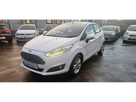 2016 Ford Fiesta ZETEC TURBO 1.0 eco 100 low miles €8,750 thumbnail