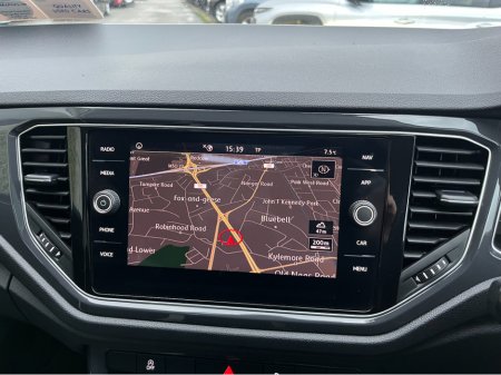 2020 Volkswagen T-Roc SPORT AUTOMATIC 1.5 PETROL //HIGH SPEC//PANORAMIC GLASS ROOF//SAT NAV//KEYLESS ENTRY// thumbnail