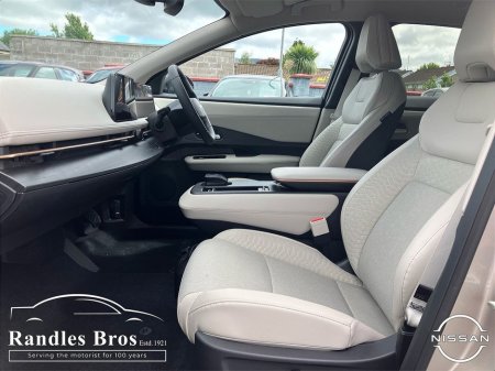 2025 Nissan Ariya - thumbnail 11