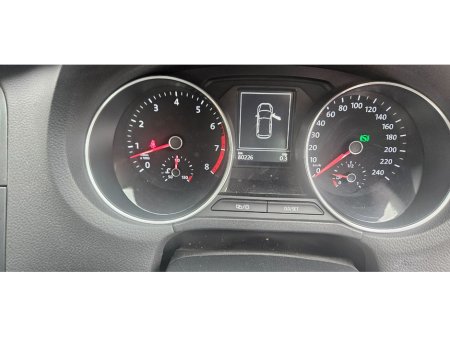 2015 Volkswagen Polo - thumbnail 29