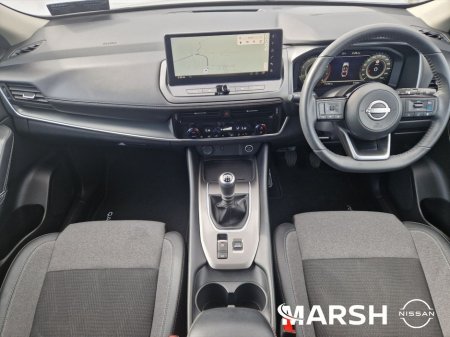 2025 Nissan Qashqai 1.3 PET MILD HYBRID SV PREMIUM €39,995