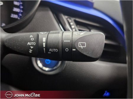 2018 Toyota C-HR HYBRID LUNA SPORT 4DR AUTO           RETAIL PRICE €18,950 - €2,000 SCRAPPAGE* FLEXIBLE FINANCE OFFERS AVAILABLE* €16,950 thumbnail