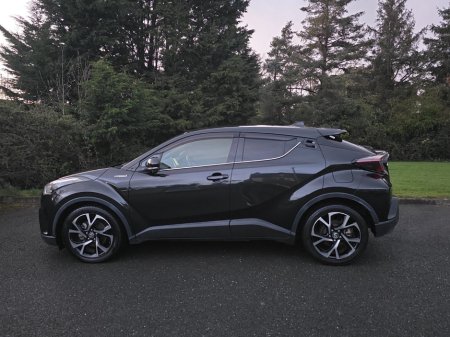 2017 Toyota C-HR - thumbnail 19