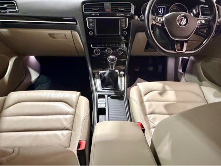 2017 Volkswagen Golf - thumbnail 12