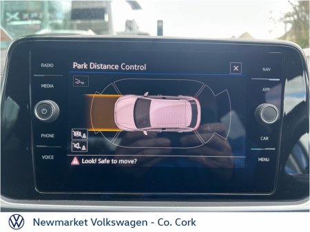 2024 Volkswagen T-Roc - view 4