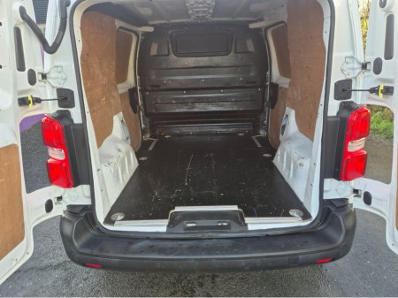 2017 Citroen Dispatch XS BLUEHDI 95 4DR €9,750 thumbnail