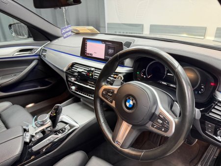 2019 BMW 5 Series - thumbnail 23