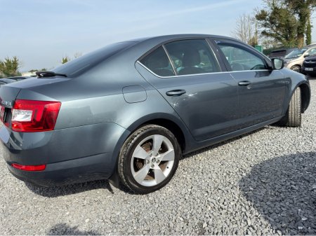 2016 Skoda Octavia - thumbnail 6