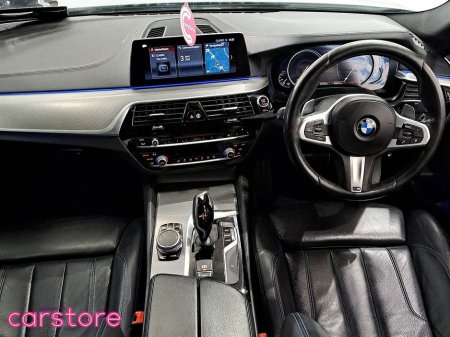 2017 BMW 5 Series - thumbnail 11