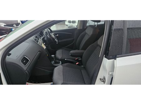 2015 Volkswagen Polo auto 1.2 comfortline plus low kms high spec €10,995 thumbnail