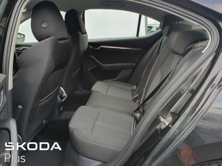 2022 Skoda Octavia - thumbnail 7