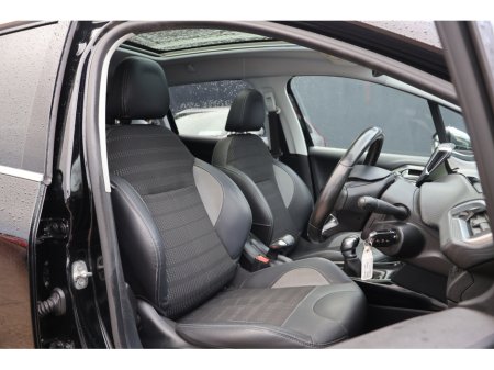 2015 Peugeot 2008 ALLURE Low Mileage Huge Spec €9,495 thumbnail