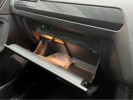 2018 Volkswagen Tiguan - thumbnail 19