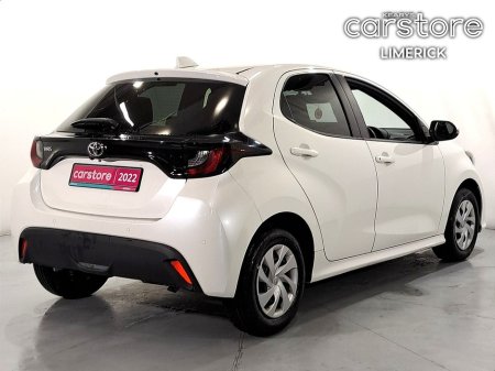 2022 Toyota Yaris 1.0 PET AUTO 5DR €17,880