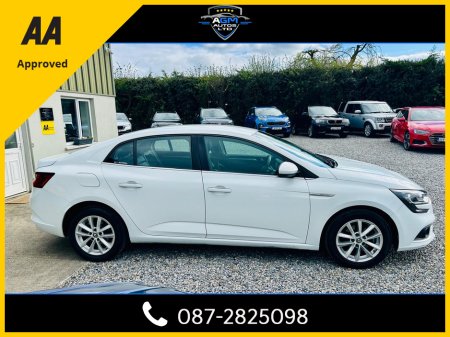 2017 Renault Megane - thumbnail 3