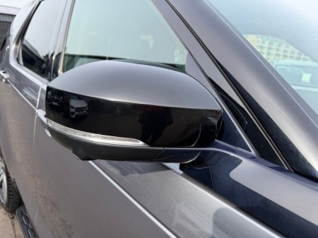 2021 Land Rover Discovery - thumbnail 32