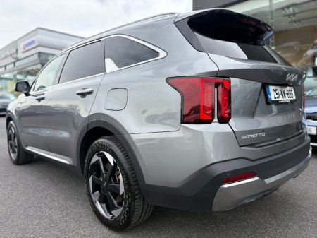 2025 Kia Sorento - thumbnail 11