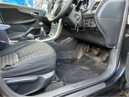 2012 Toyota Corolla 1.33 TERRA MC 4DR €3,950 thumbnail