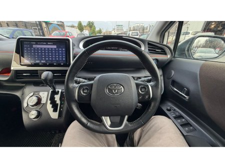 2019 Toyota Sienta  €15,950 thumbnail