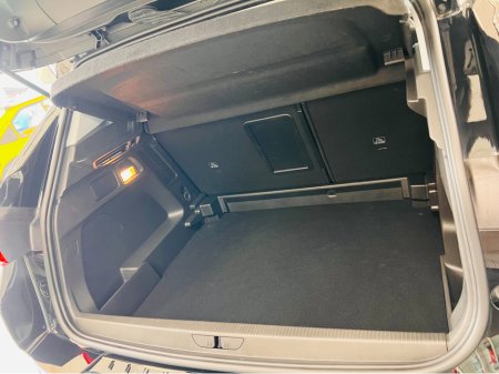 2024 Opel Grandland NOW SOLD THANK YOU www.bolands.ie Est.1955 thumbnail