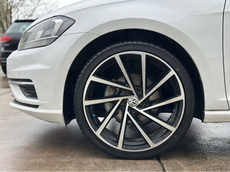 2018 Volkswagen Golf 1.6 TDI SE BLUEMOTION 115PS 5DR thumbnail