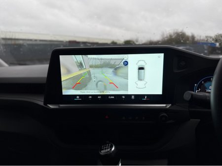 2025 Volkswagen Transporter - thumbnail 9