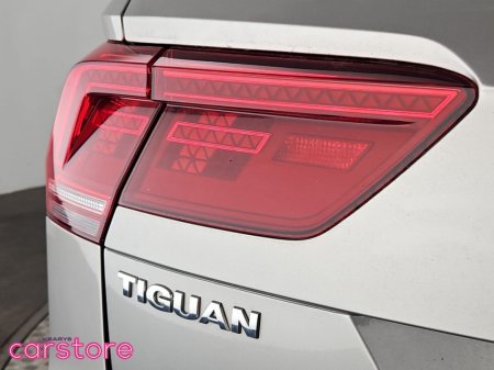 2017 Volkswagen Tiguan 2.0 TDI 150HP BMT 4WD Highline DSG €26,880 thumbnail