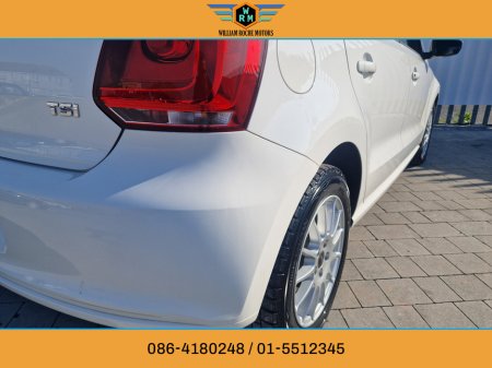 2012 Volkswagen Polo - thumbnail 23