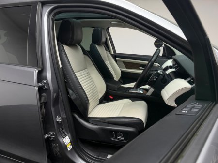 2021 Land Rover Discovery Sport HSE R-DYNAMIC 1.5 P300E *PAN ROOF* €37,990 thumbnail