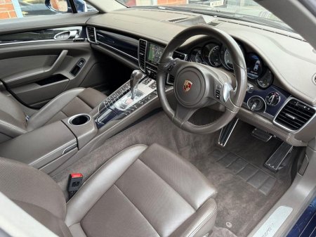 2014 Porsche Panamera S E-HYBRID TIPTRONIC V6 €31,950 thumbnail