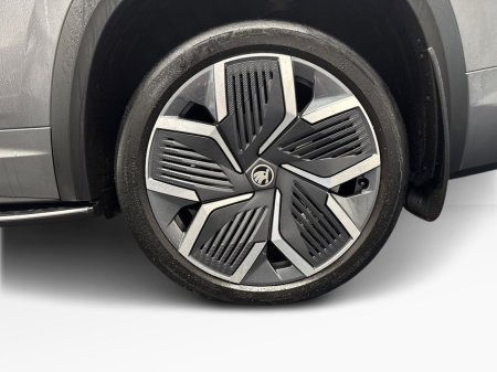2025 Skoda Kodiaq 2.0TDI SPORTLINE DSG *JUST IN* €125 P/W ON PCP €61,995 thumbnail