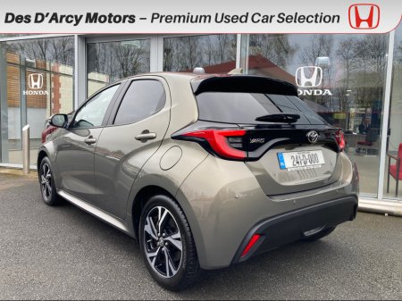 2024 Toyota Yaris - view 2