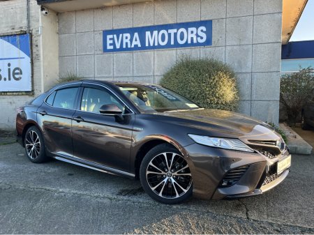 2019 Toyota Camry WS HYBRID AUTOMATIC 2.5 PETROL //KEYLESS ENTRY//ADAPTIVE CRUISE CONTROL//LEATHER SEATS// €24,950 thumbnail