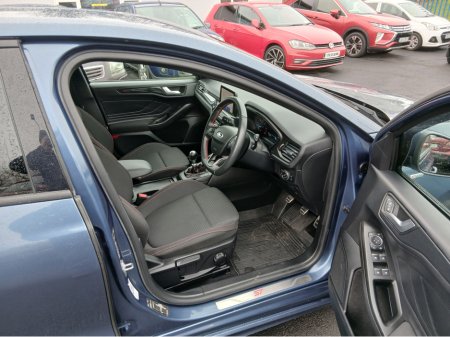 2021 Ford Focus ST-LINE EDITION 5DR 1.5 TD 120 M6 €19,500 thumbnail