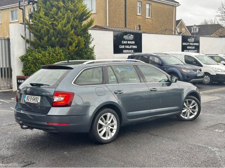 2018 Skoda Octavia COMBI STYLE 1.6 TDI 115HP 4DR €11,950 thumbnail