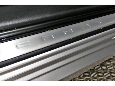 2019 Toyota Camry 2.5 HYBRID PLATINUM *FULL LEATHER*SAT NAV* thumbnail